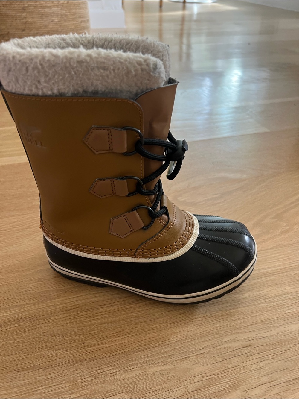 Sorel Yoot Pac boots kids size 2